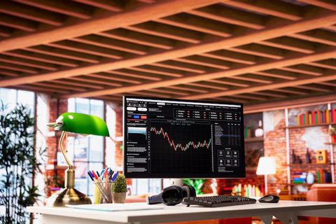 Discover How an Online Trading Learning Course Builds Strong Trading Knowledge