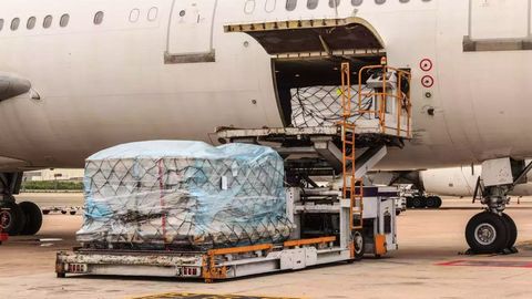 Discover How International Cargo Transportation Supports Global Trade
